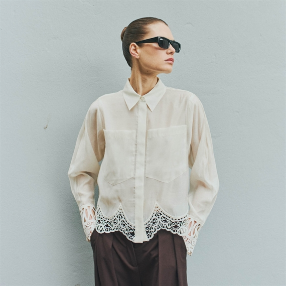 Copenhagen Muse CMMOLLY Lace Skjorte, Jet Stream